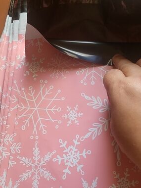 50 Pcs Of Pink Snowflake Treat Bags - 10 x 13 in